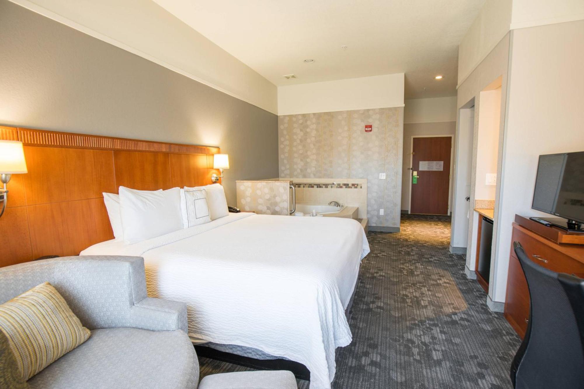 Courtyard By Marriott Merced Eksteriør billede