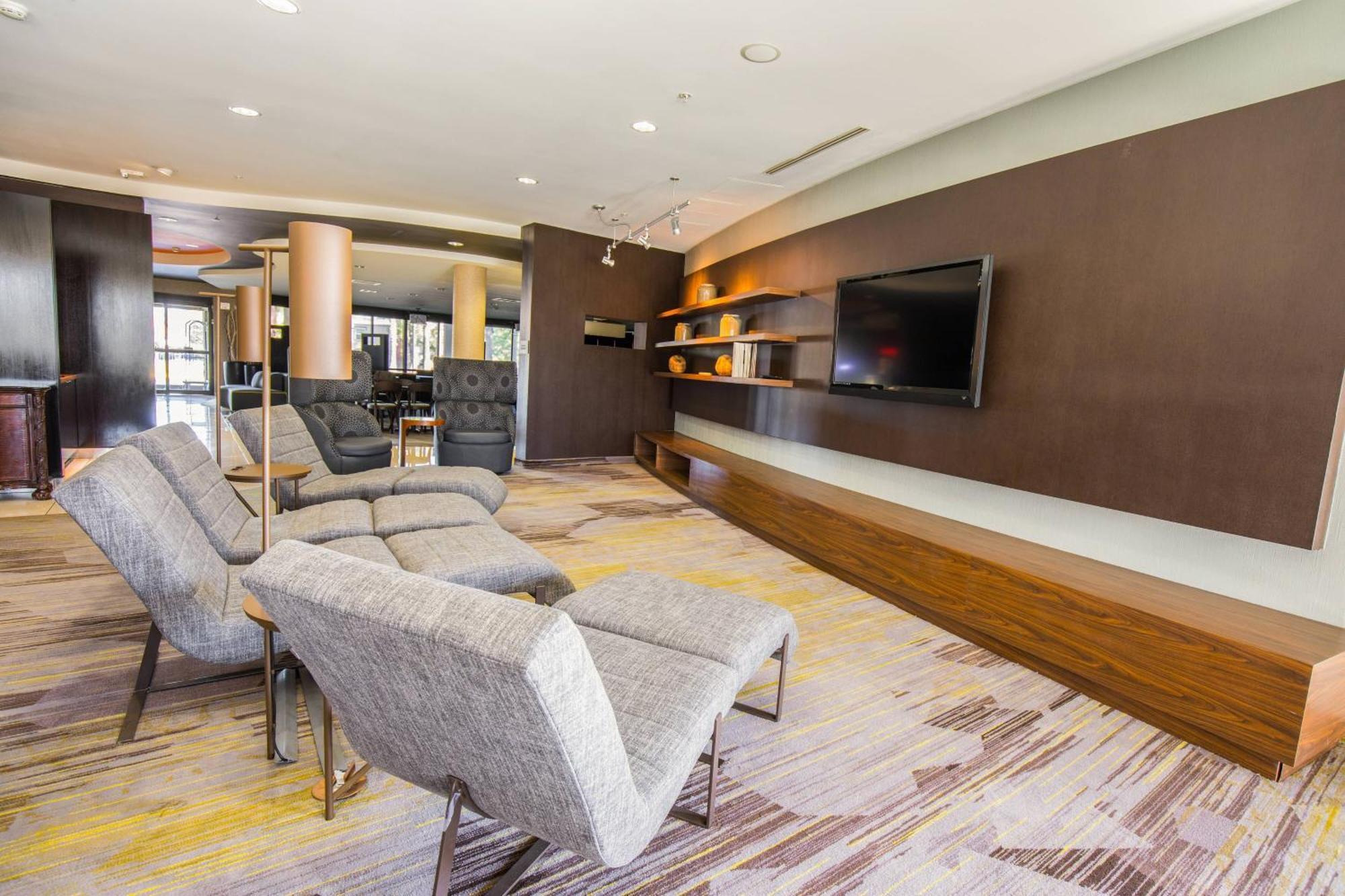 Courtyard By Marriott Merced Eksteriør billede
